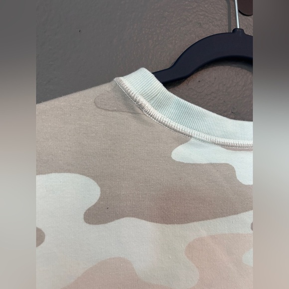 Eddie Bauer Camo Pullover Sweater - Picture 4 of 10